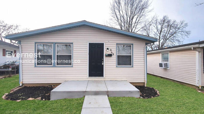 Foto principal - 949 S Harris Ave