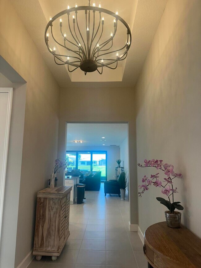 Building Photo - 11583 SW Oceanfront Ct