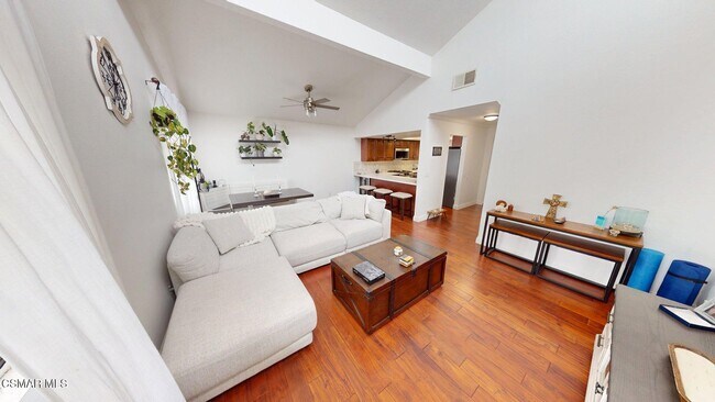 Foto del edificio - 5123 Longfellow Way