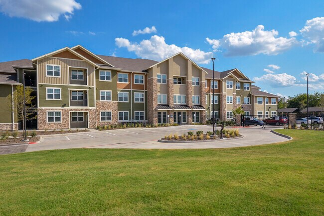 Foto del edificio - The Elliott Senior Apartments