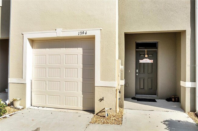 Building Photo - 1394 Yellow Finch Dr