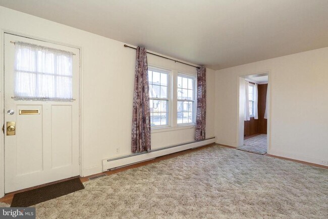 Foto del edificio - 53 Admiral Blvd