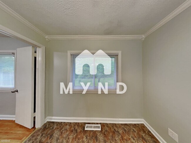 Building Photo - 3 br, 1 bath House - 9812 Virginianna Dr