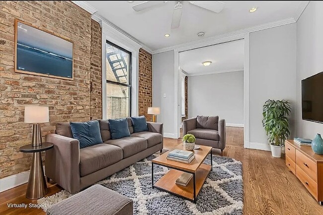 Foto del edificio - 722 10th Ave