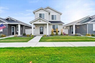 Building Photo - 2960 N Phoenix Ln