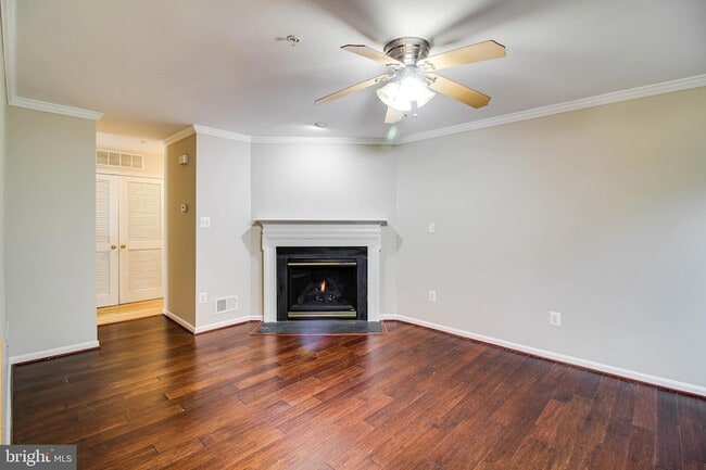 Foto del edificio - 2035 Astilbe Way