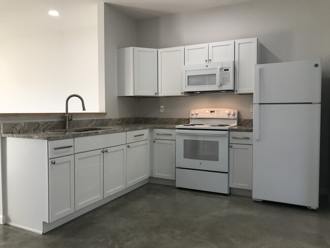 Building Photo - 3617 Tanner Ln