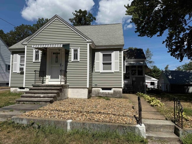 Building Photo - 534 Vinton St