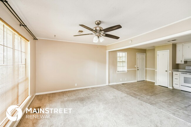 Building Photo - 1032 Sandy Brook Cir