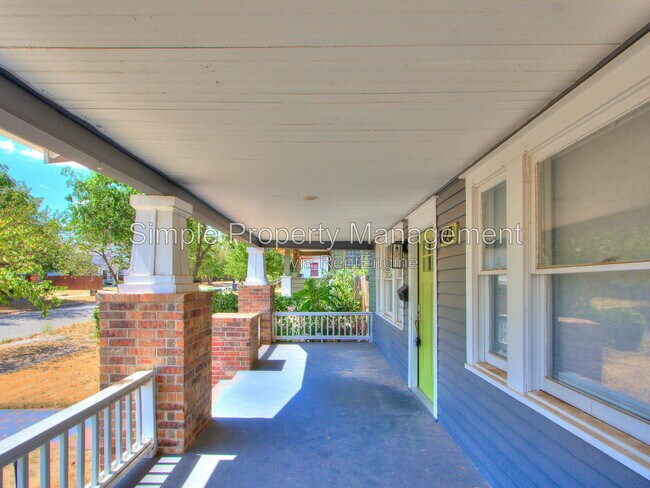 Foto del edificio - 1823 NW 11th St