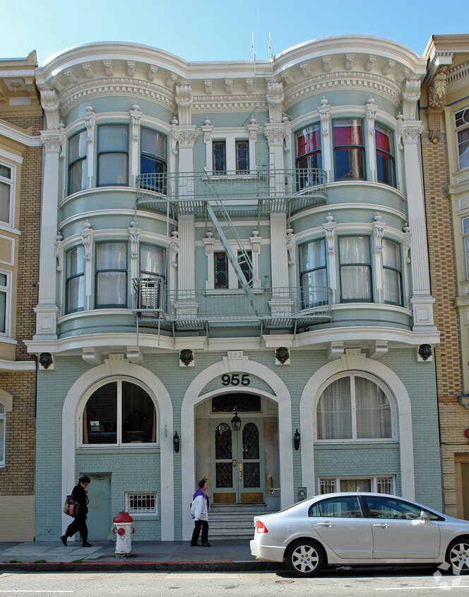 Primary Photo - 955 Pine St
