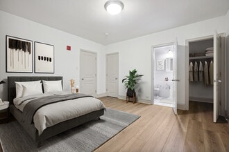 Interior Photo - The Drake