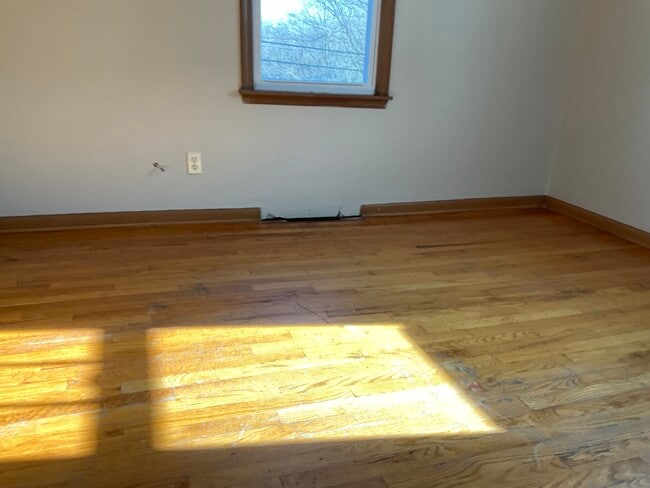 front bedroom - 1928 S 14th St