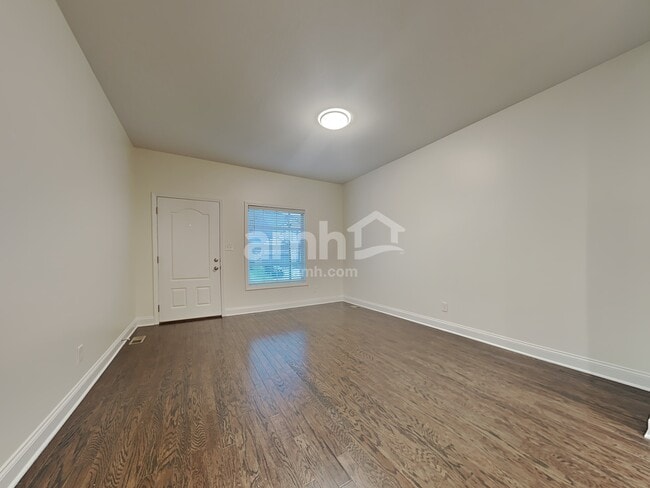Foto del edificio - 1617 Silver Spur Ln