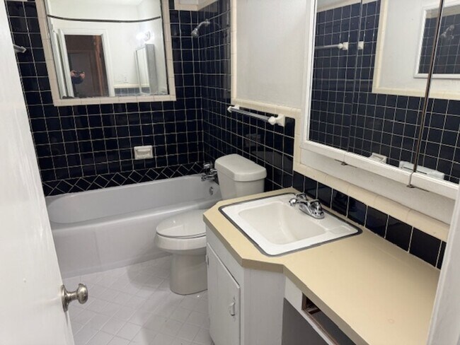 Foto del edificio - 1822 Cambridge St