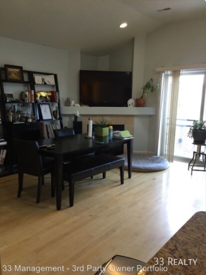 Building Photo - Updated 3bd/2bth West Town, Avail 8/1