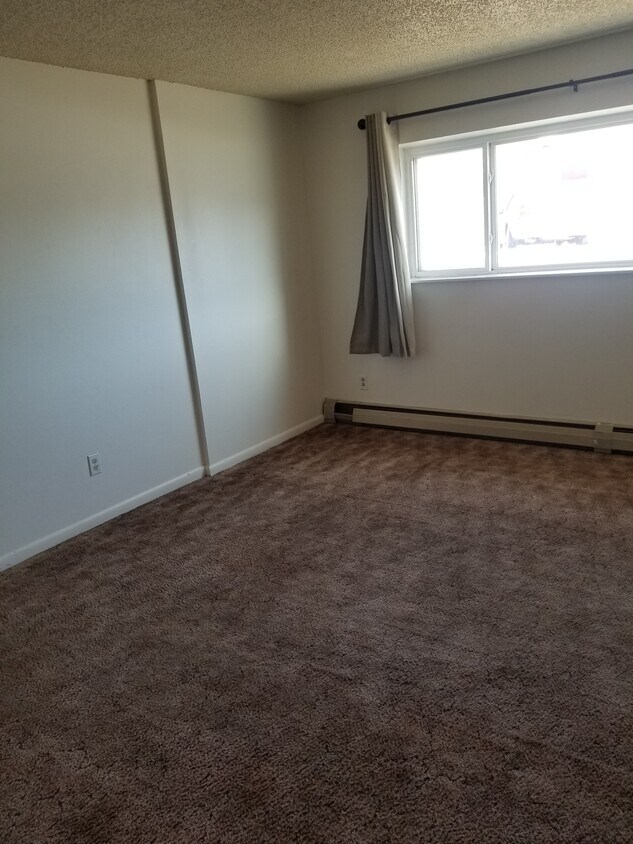 Bedroom - 709 Mill St