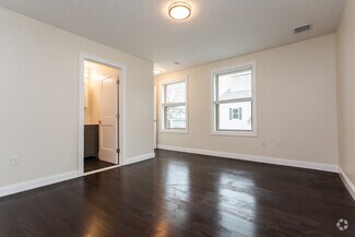 Building Photo - 479 Fulton St