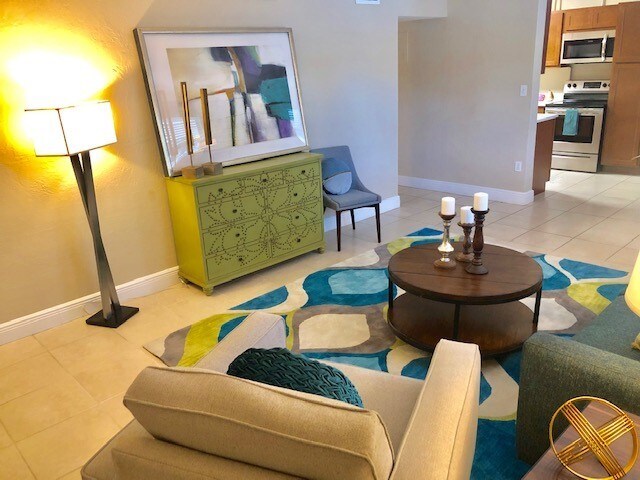 Foto del edificio - Riverwalk Apartments