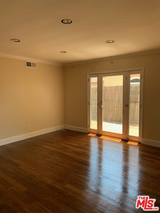Building Photo - 1768 S Hayworth Ave