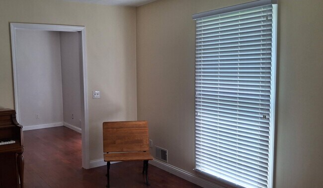 Foto del edificio - 209 Edgewood Dr