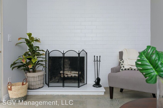 Foto del edificio - 427-433 W Duarte Rd