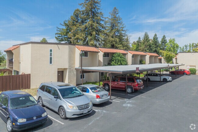 Exterior alternativo - 975 Murrieta Blvd