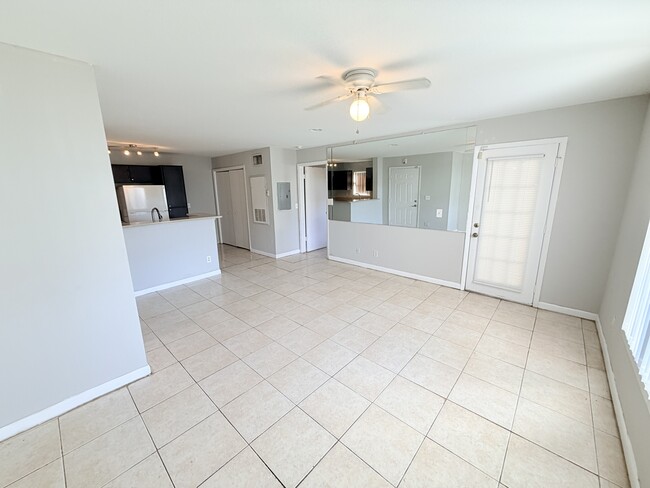 Foto del edificio - 4005 NW 87th Ave