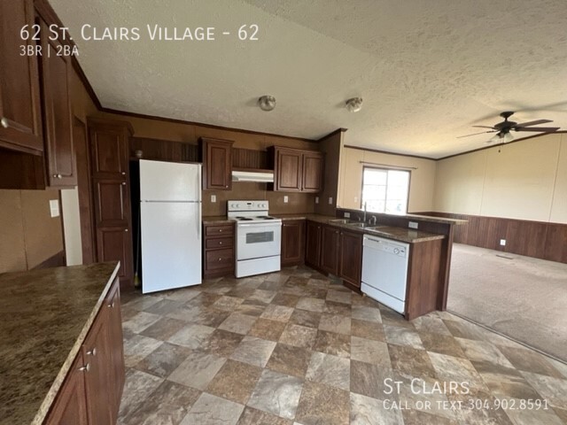 Building Photo - 3 Bed 2 Bath Mobile Home for Rent