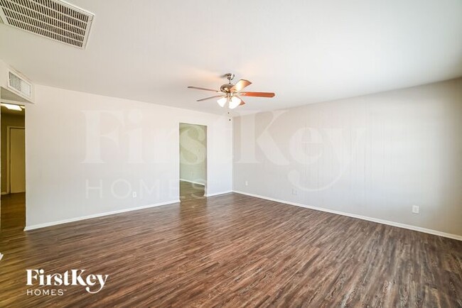 Building Photo - 2933 W Citrus Way