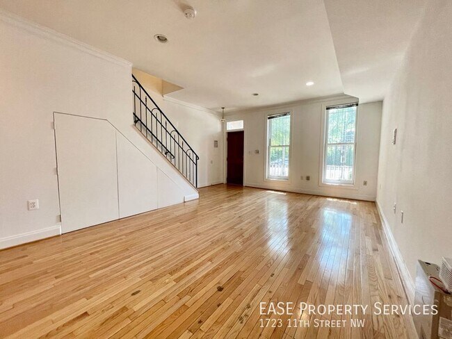 Building Photo - 1723 11th St NW