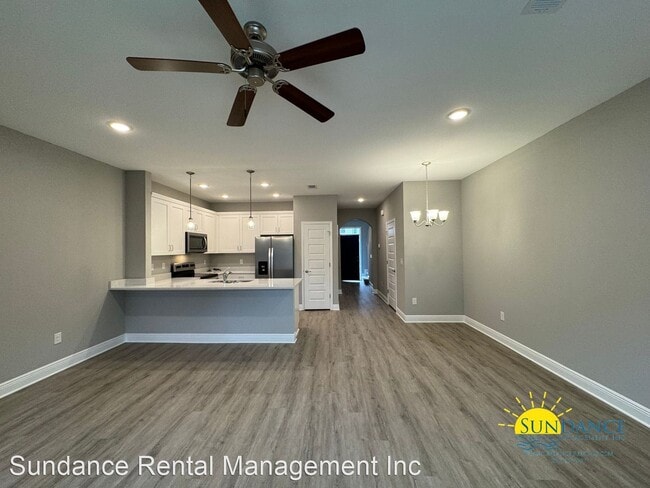 Building Photo - 3 br, 2.5 bath House - 319 Carmel Drive, U...