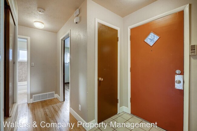 Building Photo - 3 br, 2 bath House - 2285 Iola Street