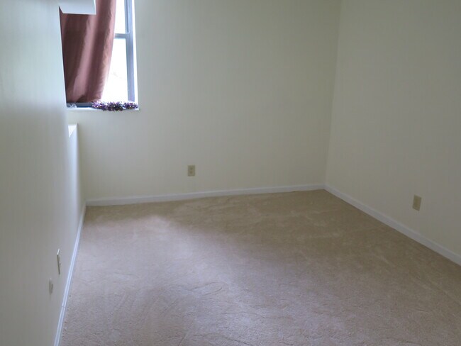 Downstairs Bedroom - 1523 S 10th St