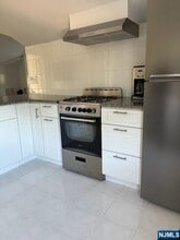 Building Photo - 403 Boulevard