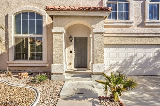 Foto del edificio - 8736 Raindrop Canyon Ave