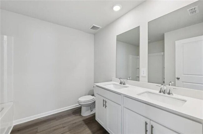 Building Photo - 277 Sequoia Ln