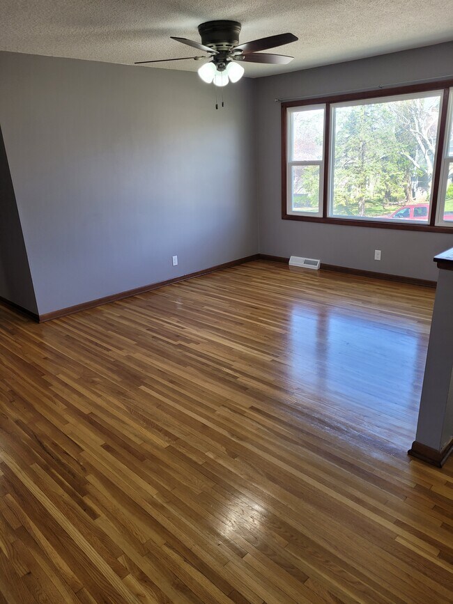 Foto del edificio - 4712 Western Ave