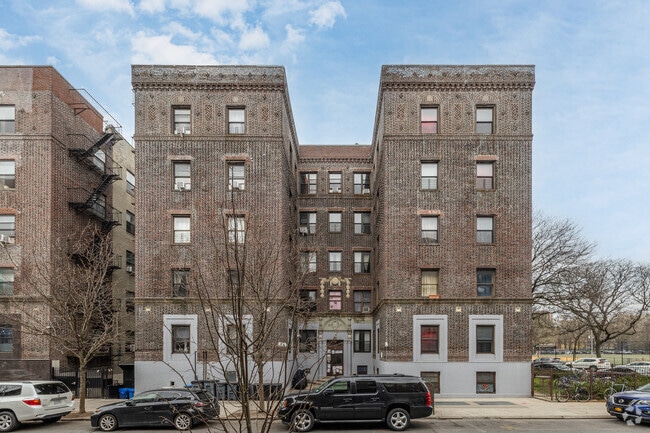 Front view. - 10 Westminster Rd