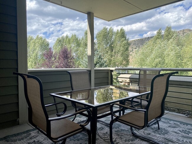 Foto del edificio - 1325 S Hwy 89