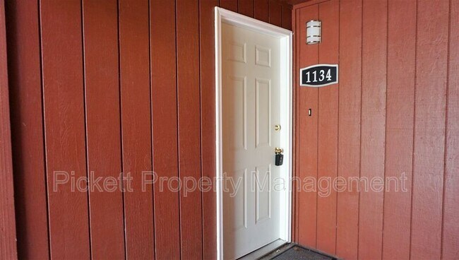 Foto del edificio - 1134 Scott Ave