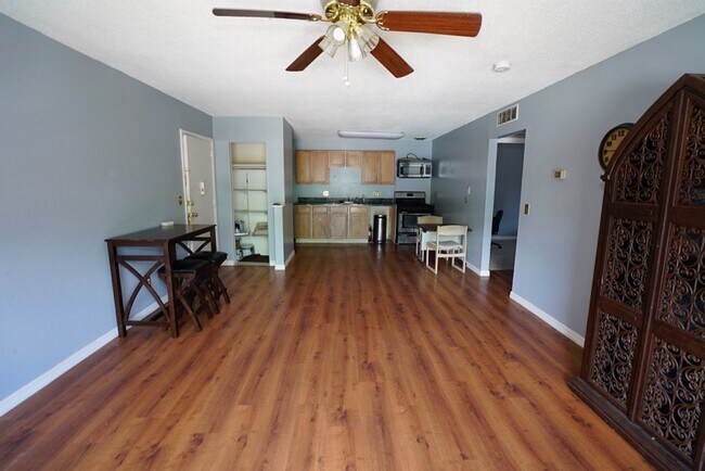 Foto del edificio - 1700 SW 16th Ct