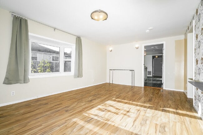 Foto del edificio - 11847 44th Ave S