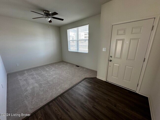 Foto del edificio - 7628 Fair Ln