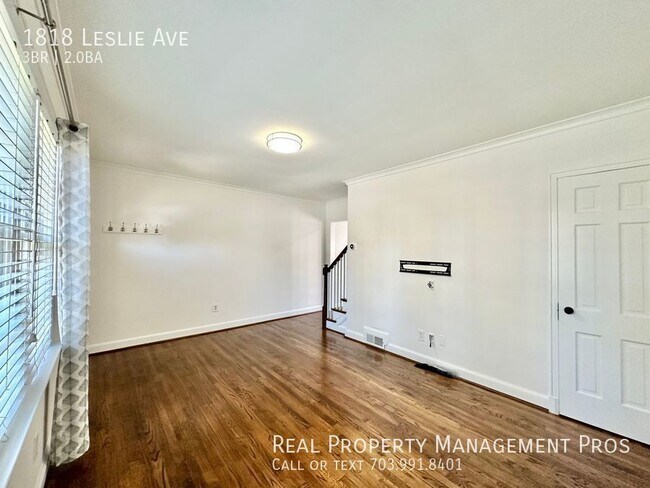 Photo - 1818 Leslie Ave Townhome