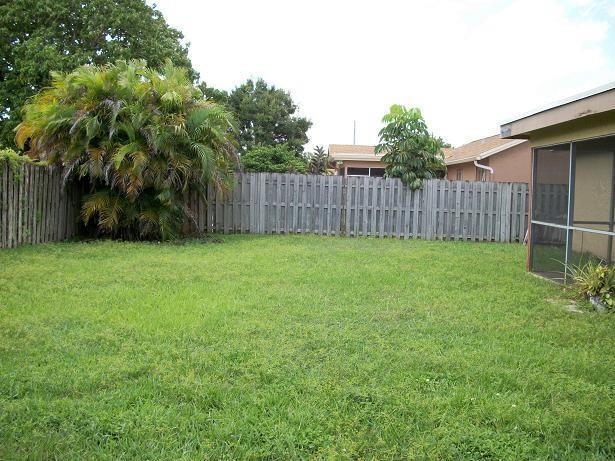 Foto del edificio - 11000 NW 21st St