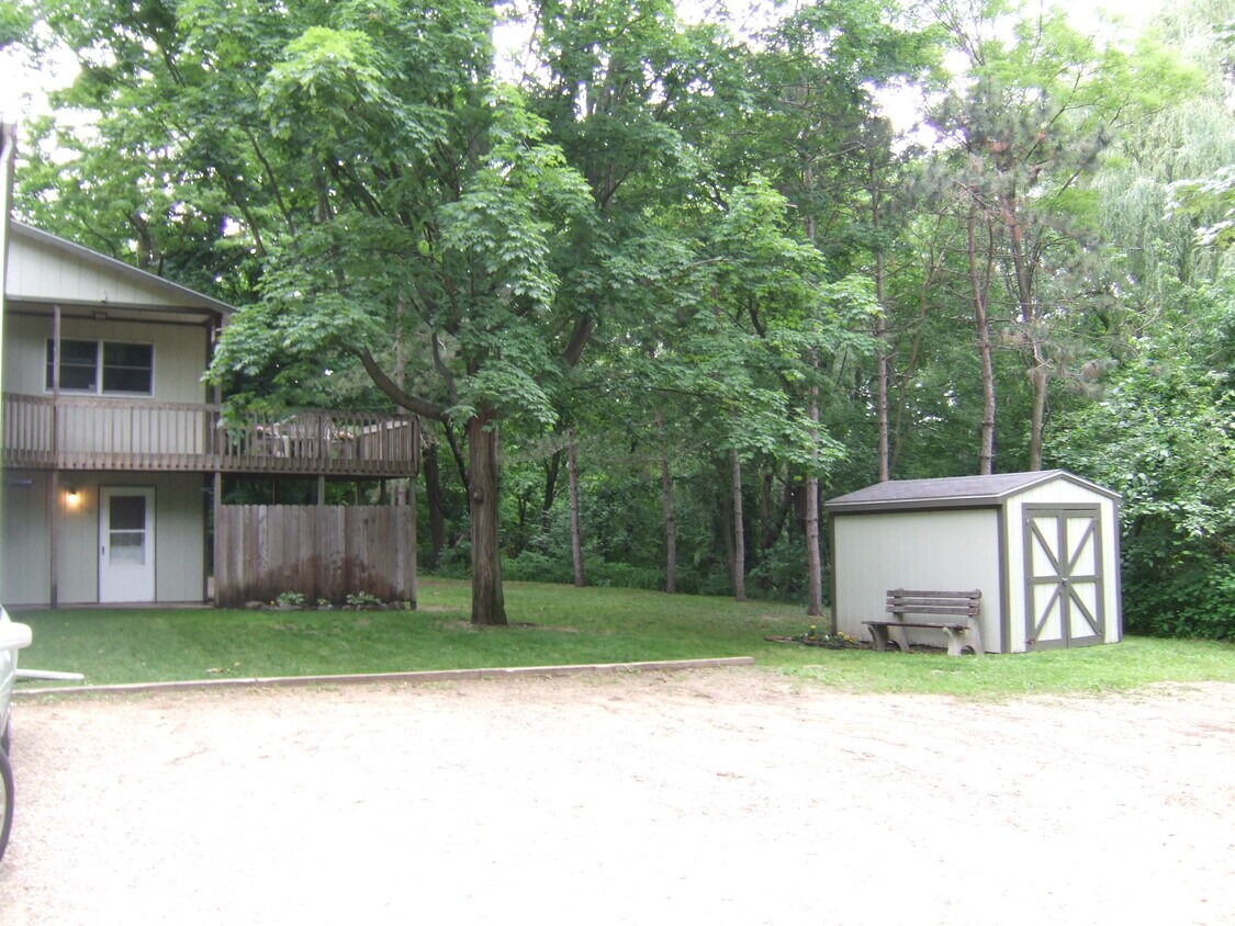 58120 S Main St Unit 3, Mattawan, MI 49071 Apartments in Mattawan, MI