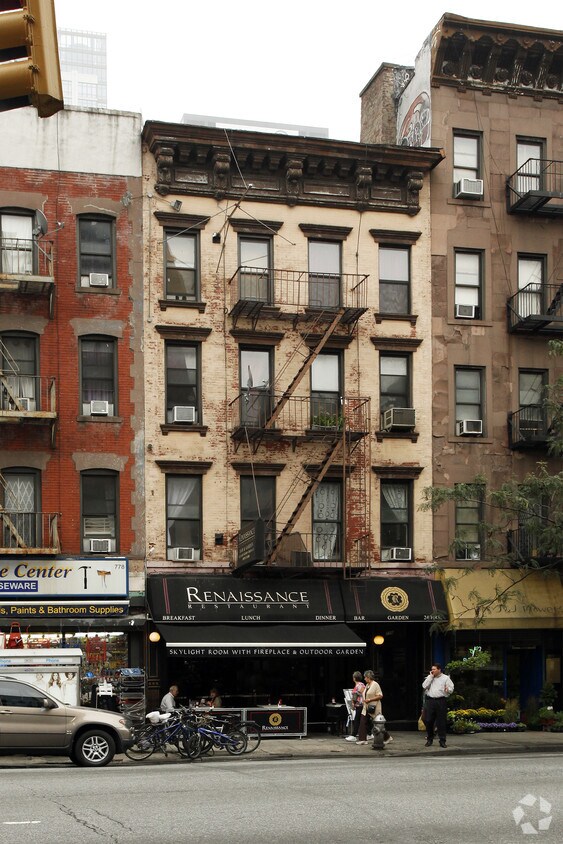 Foto del edificio - 776 Ninth Ave