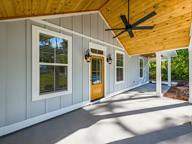 Foto del edificio - 807 Cherokee Ave