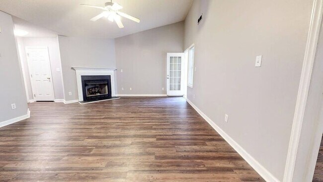 Building Photo - 2201 Mountain Mist Ct